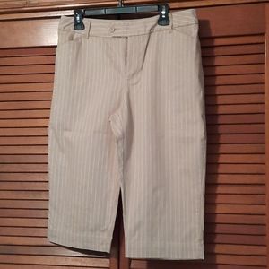 Ladies Capri's